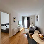 Апартаменти Argentum Point 1br *