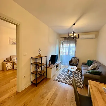 Апартаменты Argentum Point 1br Подгорица