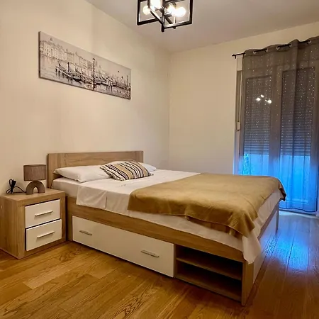 Argentum Point 1br Апартаменты